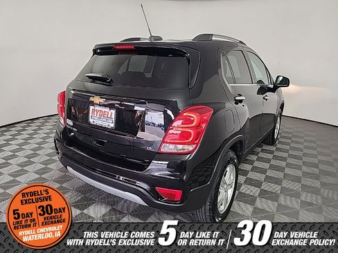 Used 2019 Chevrolet Trax LT w/ LT Convenience Package image 10