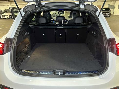 Used 2025 Mercedes-Benz GLC 300 4MATIC image 15
