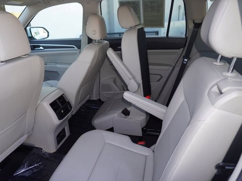 Used 2022 Volkswagen Atlas SE image 11