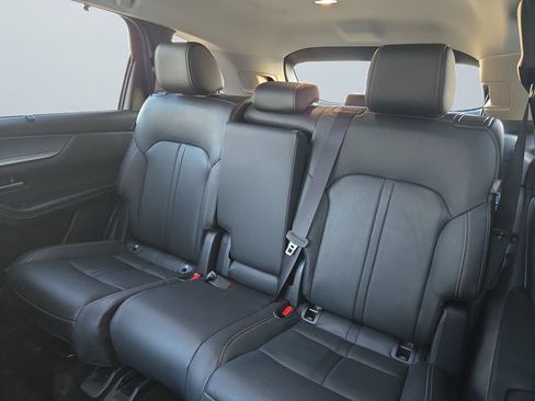 Used 2024 MAZDA CX-90 3.3 Turbo w/ Preferred Plus image 13