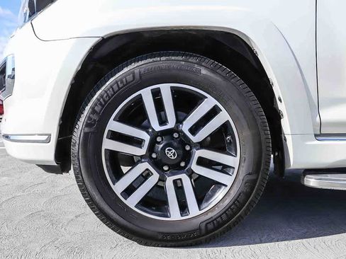 Used 2018 Toyota 4Runner Limited RWD image 11