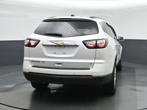 Used 2017 Chevrolet Traverse LT w/ Style and Technology Package AWD/4WD image 6