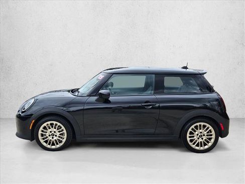 Certified 2025 MINI Cooper S image 9