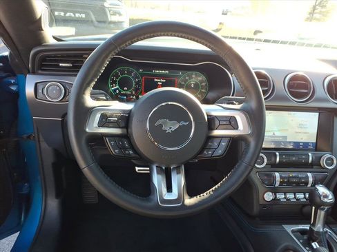 Used 2021 Ford Mustang GT Premium w/ Equipment Group 401A image 8