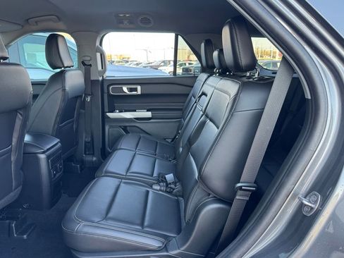 Used 2024 Ford Explorer XLT w/ Equipment Group 202A AWD/4WD image 27