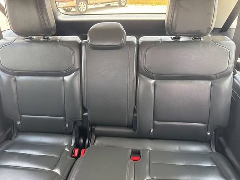 Used 2025 Ford Expedition Max Active AWD/4WD image 32