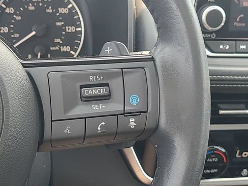 Used 2023 Nissan Rogue SL AWD/4WD image 19