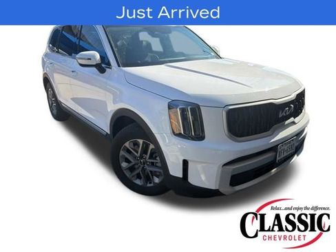 Used 2025 Kia Telluride LX image 15