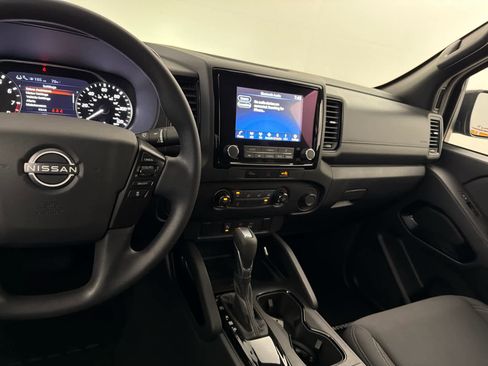 Certified 2023 Nissan Frontier SV w/ Midnight Edition Package RWD image 18