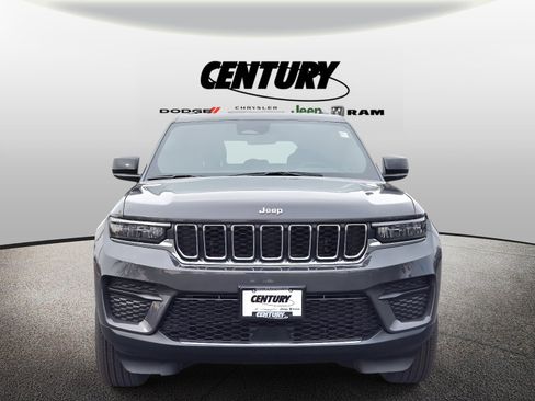 New 2026 Jeep Grand Cherokee Laredo X image 8
