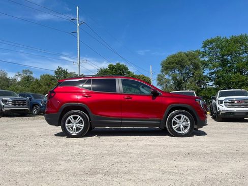 Used 2023 GMC Terrain SLE w/ Driver Convenience Package AWD/4WD image 8
