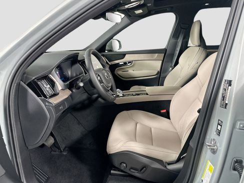 New 2026 Volvo XC90 B6 Plus w/ Protection Package Premier image 23