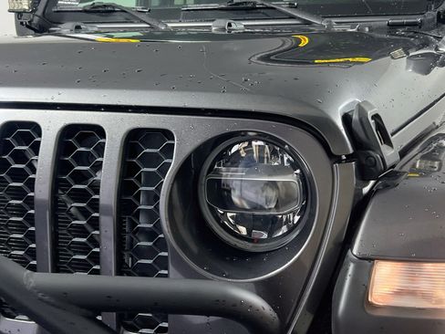 Used 2020 Jeep Gladiator Sport w/ Quick Order Package 24S AWD/4WD image 10
