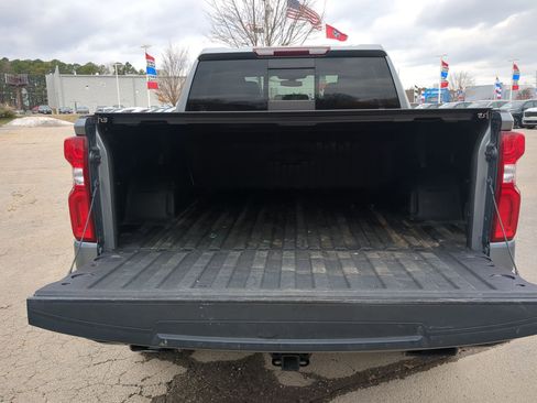 Used 2021 Chevrolet Silverado 1500 LT Trail Boss w/ Convenience Package II image 24