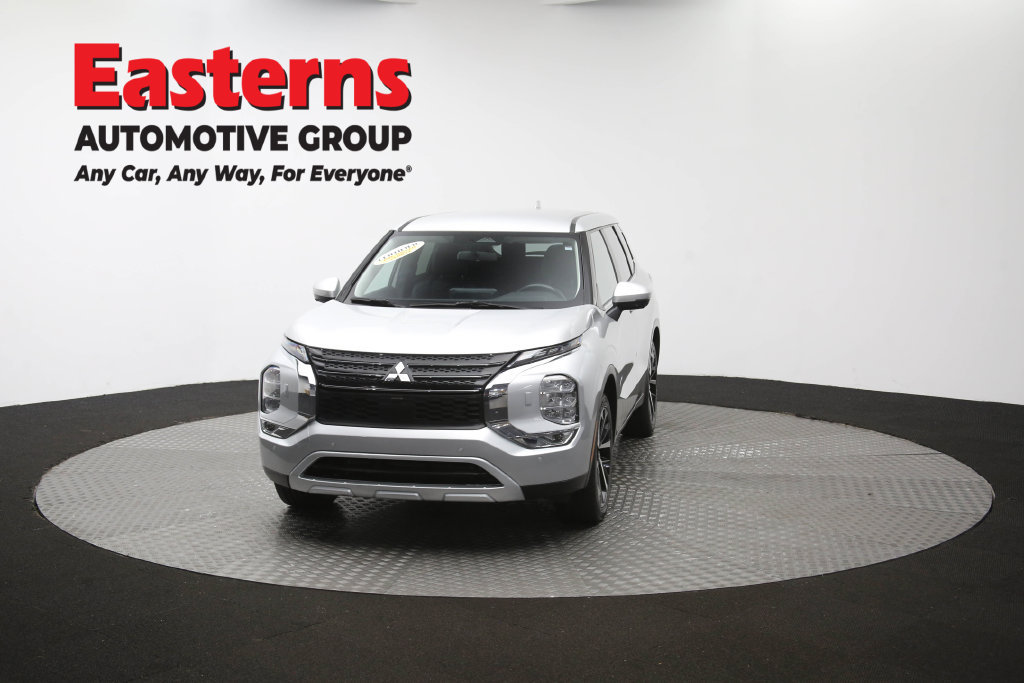 Used 2024 Mitsubishi Outlander SE AWD/4WD image 54