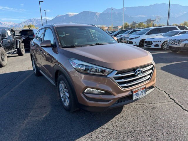 Used 2017 Hyundai Tucson SE Plus w/ Cargo Package AWD/4WD image 3