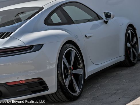 Used 2024 Porsche 911 Carrera S RWD image 8
