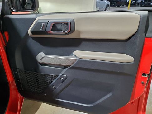 Used 2023 Ford Bronco Wildtrak AWD/4WD image 17