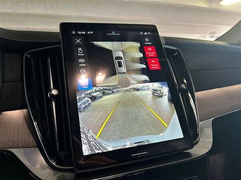 New 2026 Volvo XC90 B6 Ultra w/ Protection Package Premier image 16