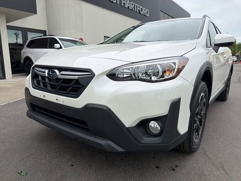 Used 2023 Subaru Crosstrek 2.0i Premium AWD/4WD image 3