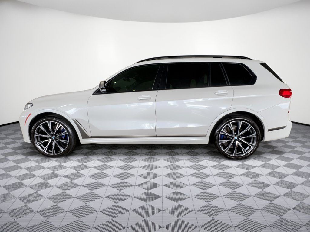 Used 2021 BMW X7 M50i AWD/4WD image 2