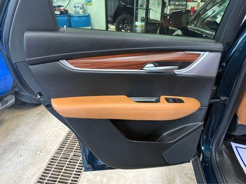 Used 2024 Cadillac XT5 Premium Luxury w/ LPO, Floor Liner Package AWD/4WD image 22