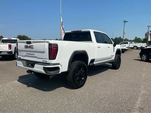 Used 2024 GMC Sierra 2500 AT4 w/ AT4 Premium Plus Package AWD/4WD image 5