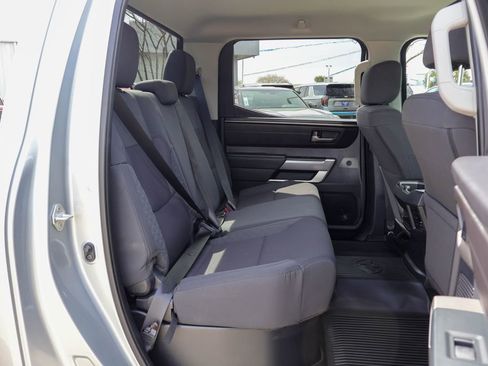 Used 2022 Toyota Tundra SR5 AWD/4WD image 11