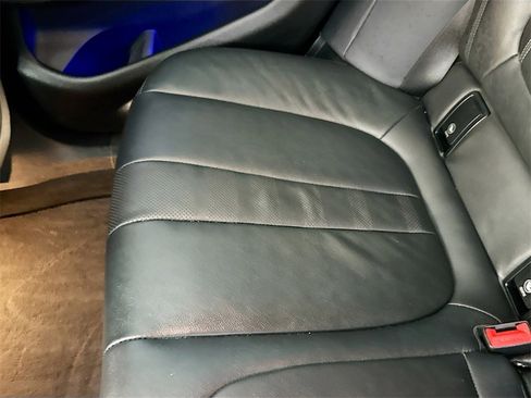 Used 2021 BMW X6 xDrive40i w/ Premium Package 2 image 29