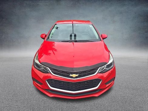 Used 2017 Chevrolet Cruze LT w/ Convenience Package FWD image 3