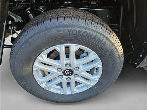 New 2026 Toyota Tundra SR5 AWD/4WD image 10