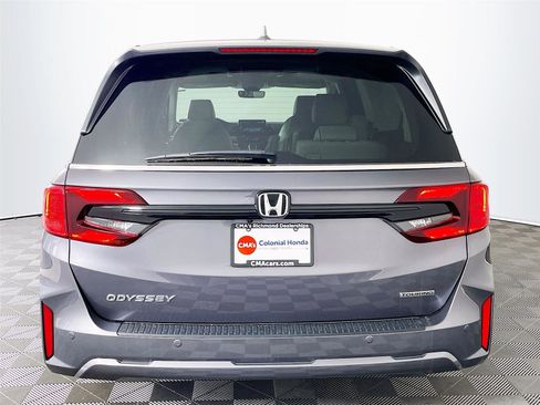 New 2026 Honda Odyssey Touring image 6