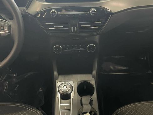 Used 2023 Ford Escape Active AWD/4WD image 11