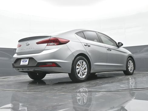 Used 2020 Hyundai Elantra SE image 42