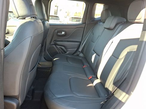 Used 2020 Jeep Renegade Altitude image 10