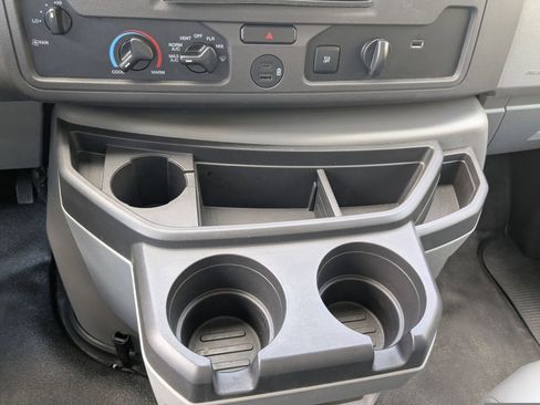 Certified 2024 Ford E-350 and Econoline 350 Super Duty w/ Power Windows & Locks Group image 20