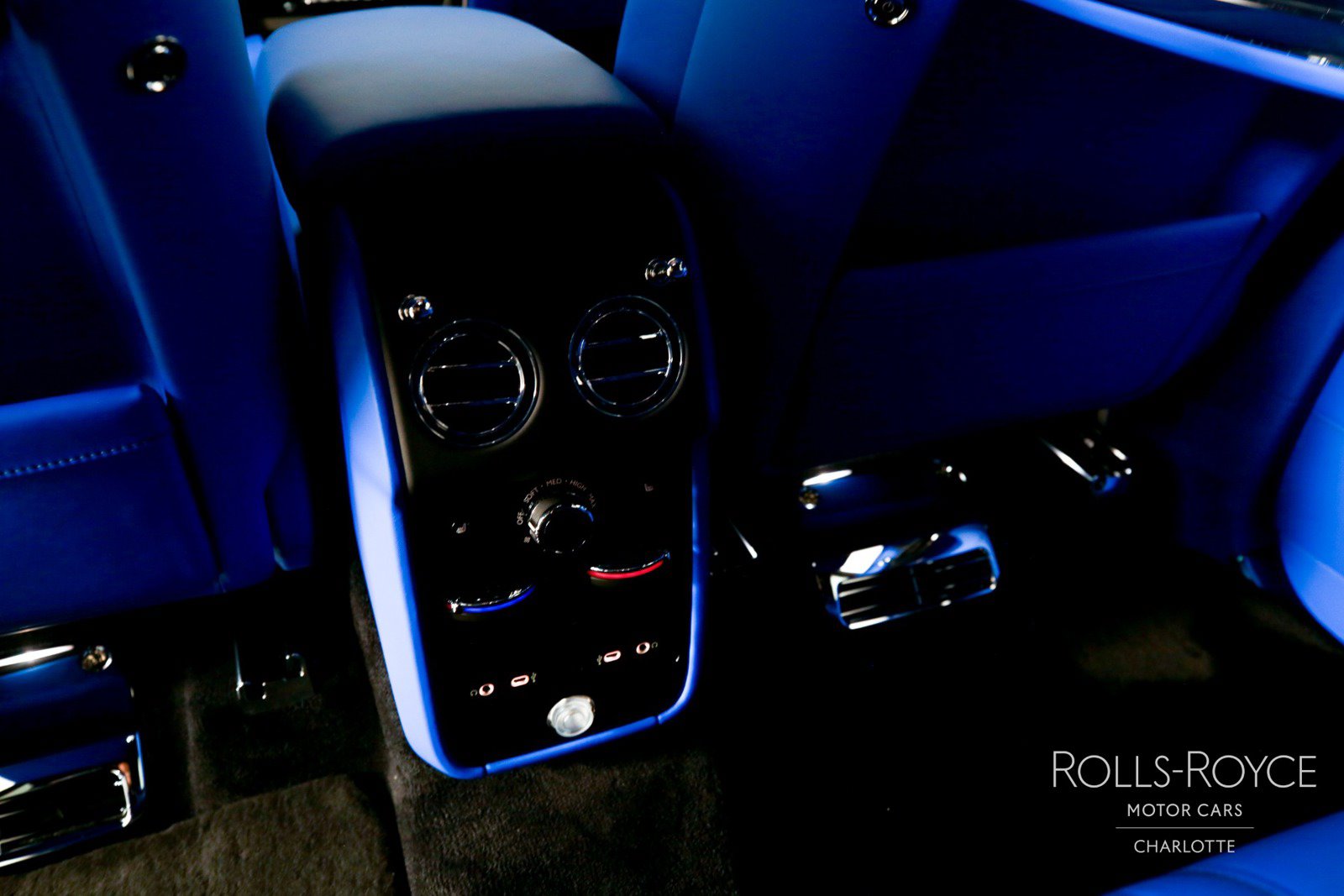 New 2027 Rolls-Royce Cullinan Black Badge AWD/4WD image 22