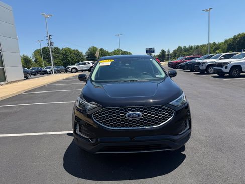 Certified 2023 Ford Edge SEL w/ Convenience Package AWD/4WD image 3