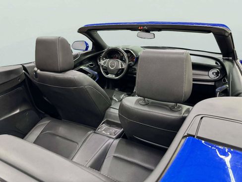Used 2017 Chevrolet Camaro LT RWD image 42