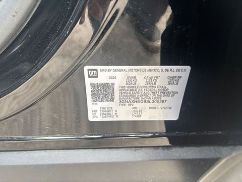 Used 2025 Chevrolet Equinox LT FWD image 28