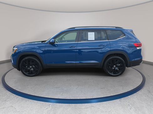 Certified 2026 Volkswagen Atlas SE w/ Panoramic Sunroof Package FWD image 8