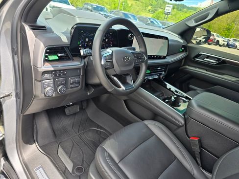 Certified 2025 Chevrolet Tahoe Z71 w/ Z71 Off-Road Package AWD/4WD image 27