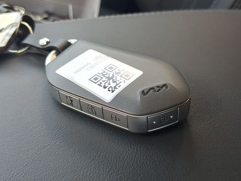 New 2025 Kia Sorento EX w/ EX Panoramic Sunroof Package image 30