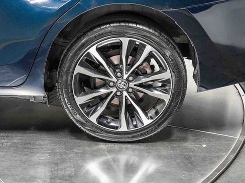 Certified 2018 Toyota Corolla SE w/ Carpet Mat Package (TMS) FWD image 11