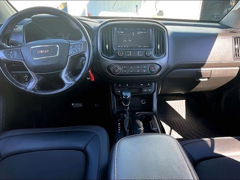 Used 2022 GMC Canyon AT4 image 8