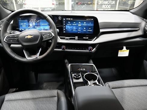 New 2026 Chevrolet Equinox LT w/ Convenience Package II image 12