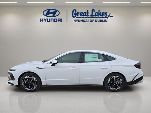 Certified 2026 Hyundai Sonata SEL FWD image 2