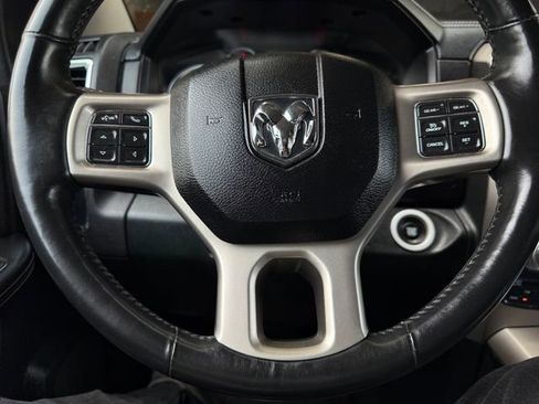 Used 2017 RAM 1500 Laramie w/ Convenience Group AWD/4WD image 11