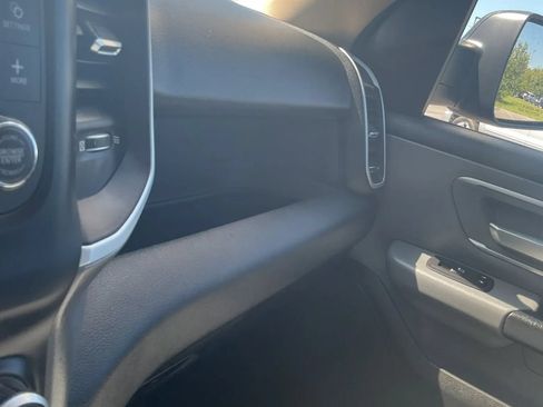 Used 2020 RAM 1500 Big Horn AWD/4WD image 36