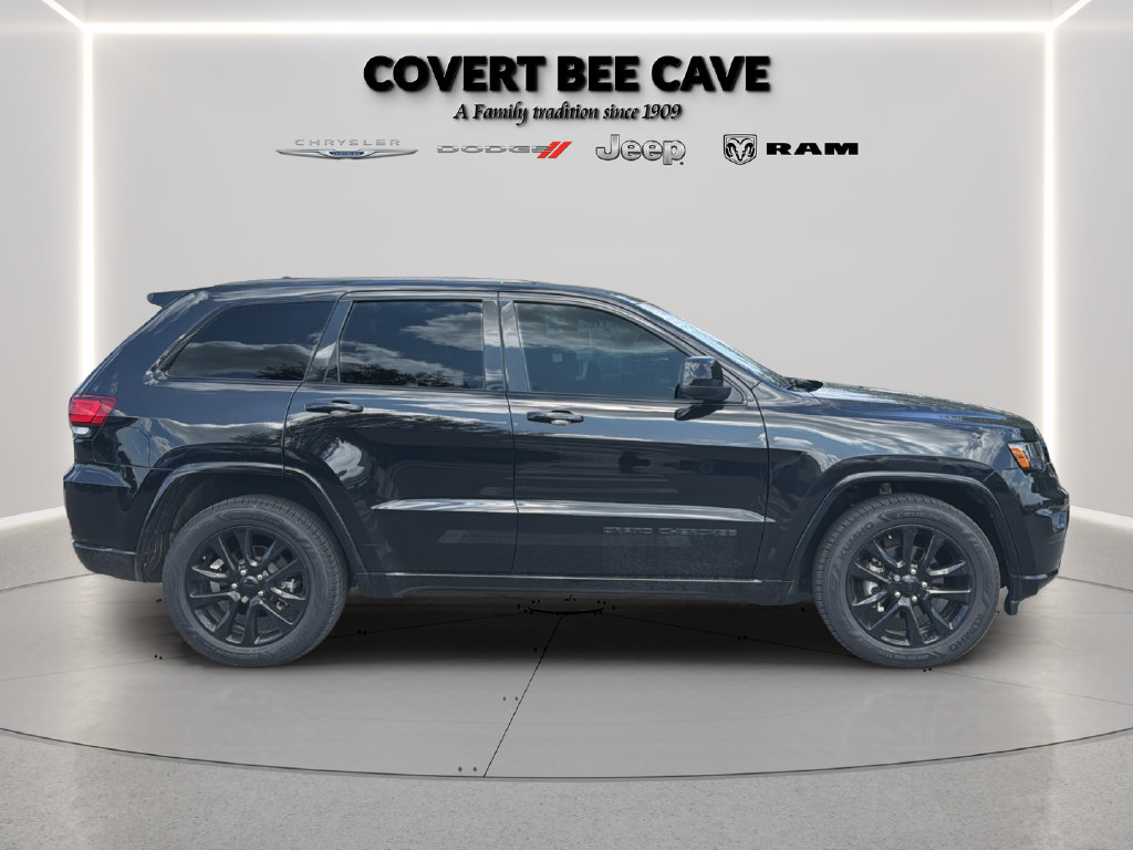 Used 2020 Jeep Grand Cherokee Altitude RWD image 11